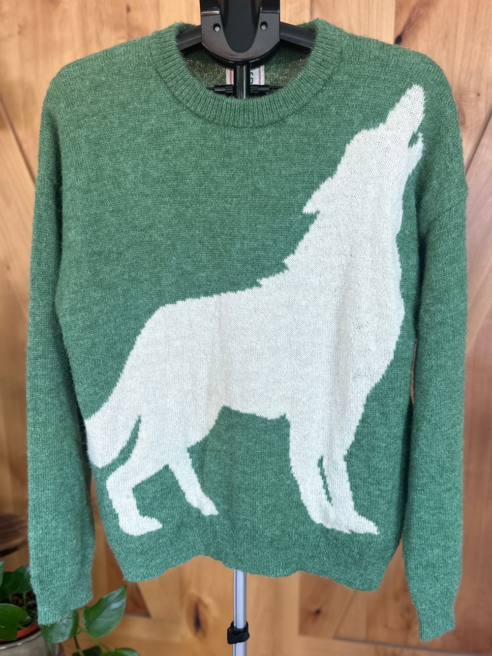 BDG Urban Outfitters Saddler Howling Wolf Graphic Crew Neck Sweater Green Size L